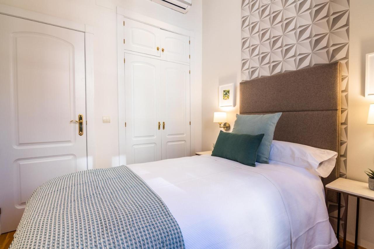 גרנדה Tuguest Isabel La Catolica Apartment מראה חיצוני תמונה